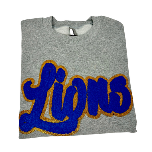 Lions Chenille Patch in a UNISEX Crewneck (see pictures for Sweatshirt Style)